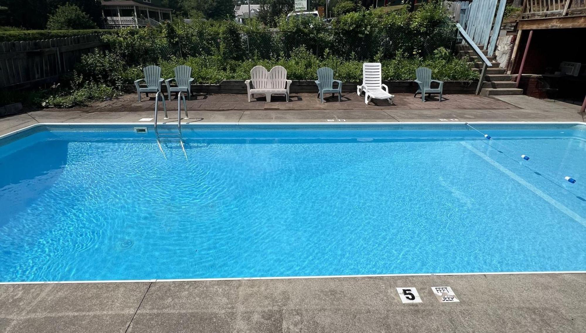 Motel Luzerne Lake Luzerne Kültér fotó
