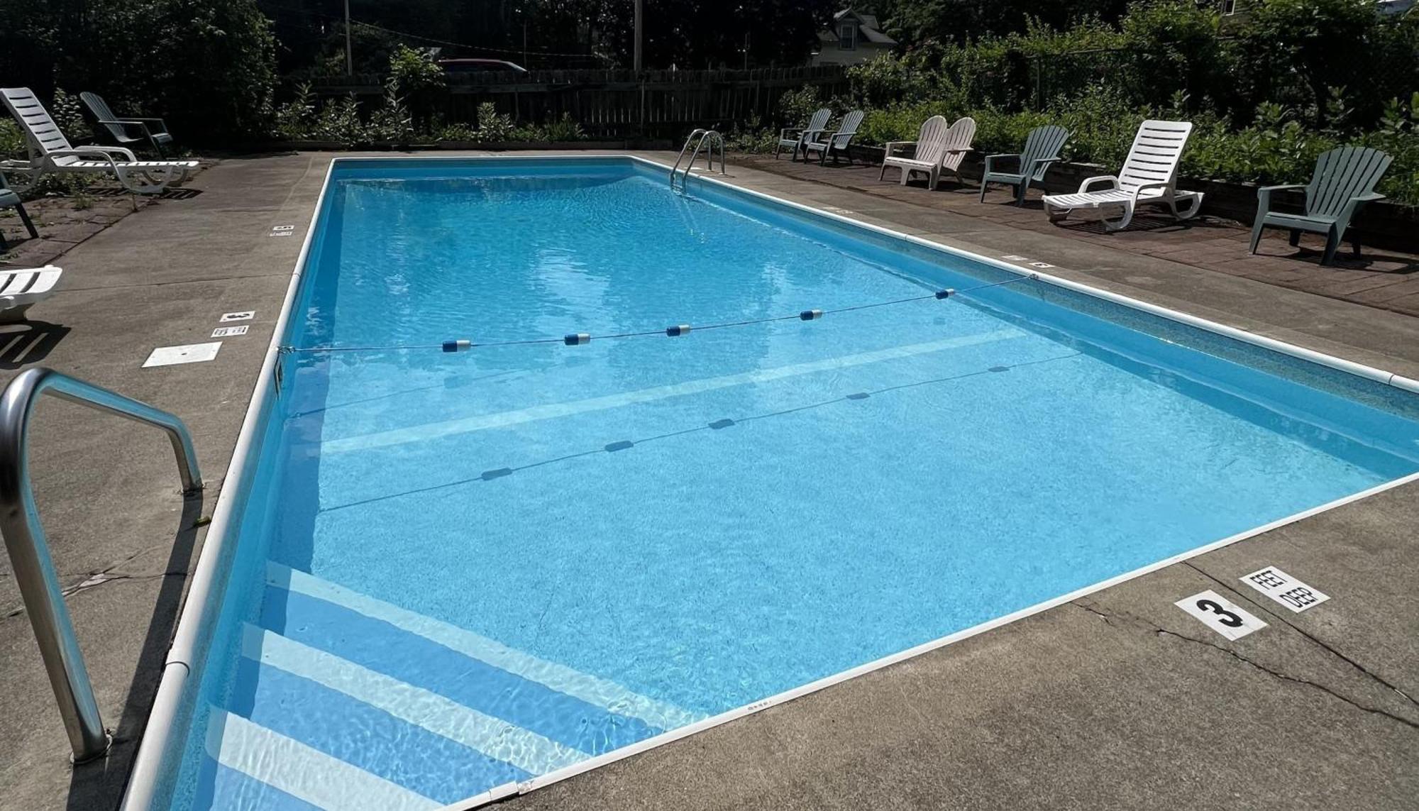 Motel Luzerne Lake Luzerne Kültér fotó